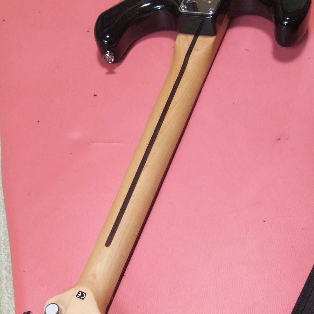 中古美品 スクワイヤースタンダードストラトキャスター マッチング