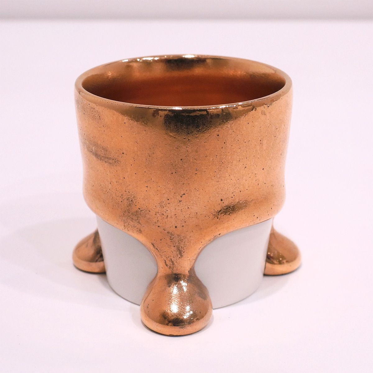 未使用品 桑田卓郎 ぐい呑み 盃 酒器 陶芸 現代アート 本物保証 真作保証 未使用品 桑田卓郎 ぐい呑み 盃 酒器 陶芸 現代アート 本物保証