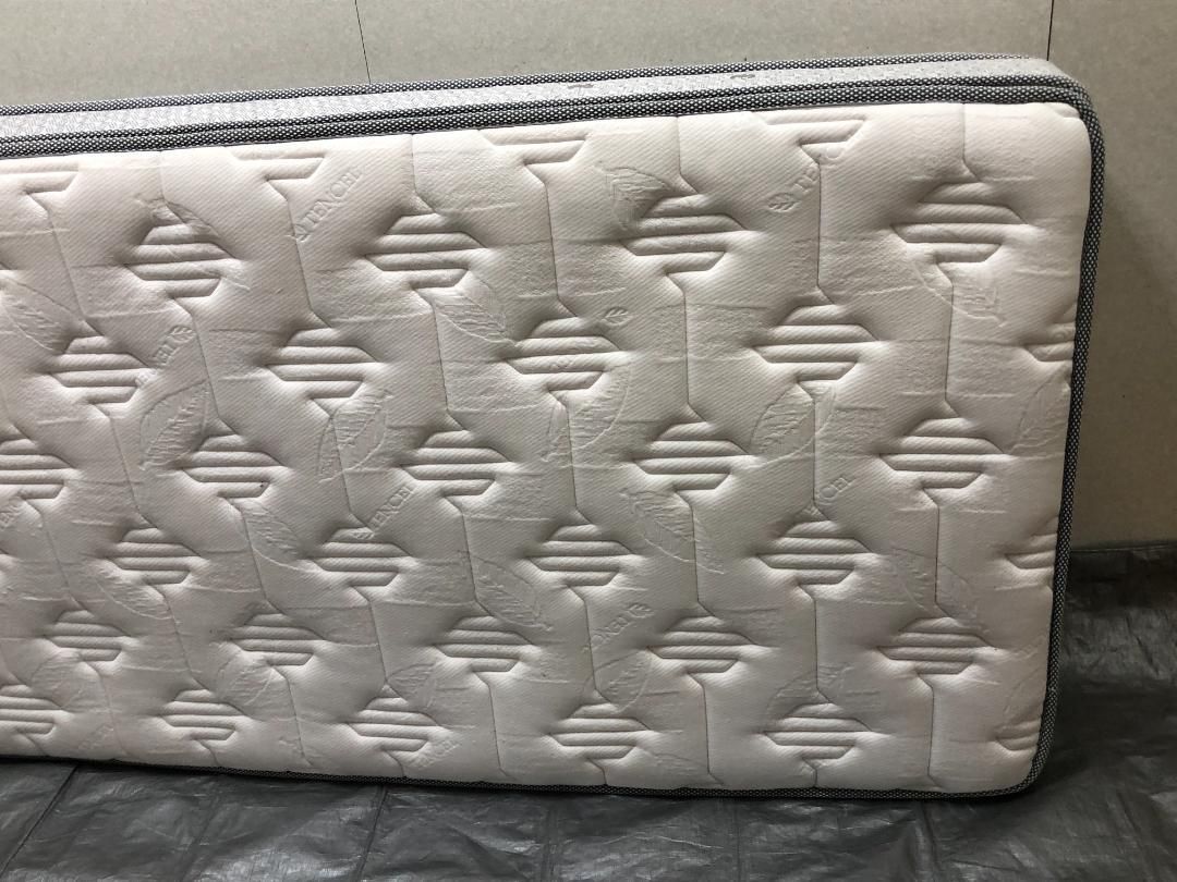 【送料無料】リビンズ オリビア 両面 ポケットコイルマットレス 251001 リビンズ オリビア ハード 両面使用 ポケットコイルマットレス 251001