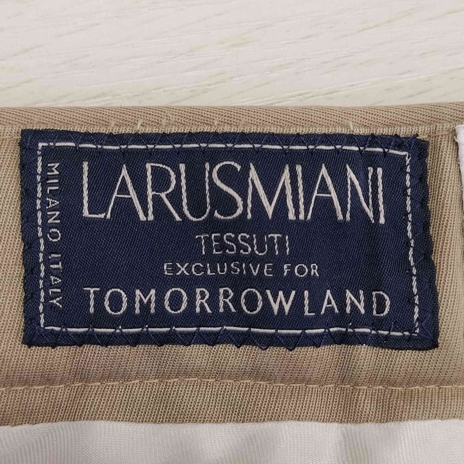 トゥモローランドピリグリム TOMORROWLAND PILGRIM LARUSMIANI ラルス