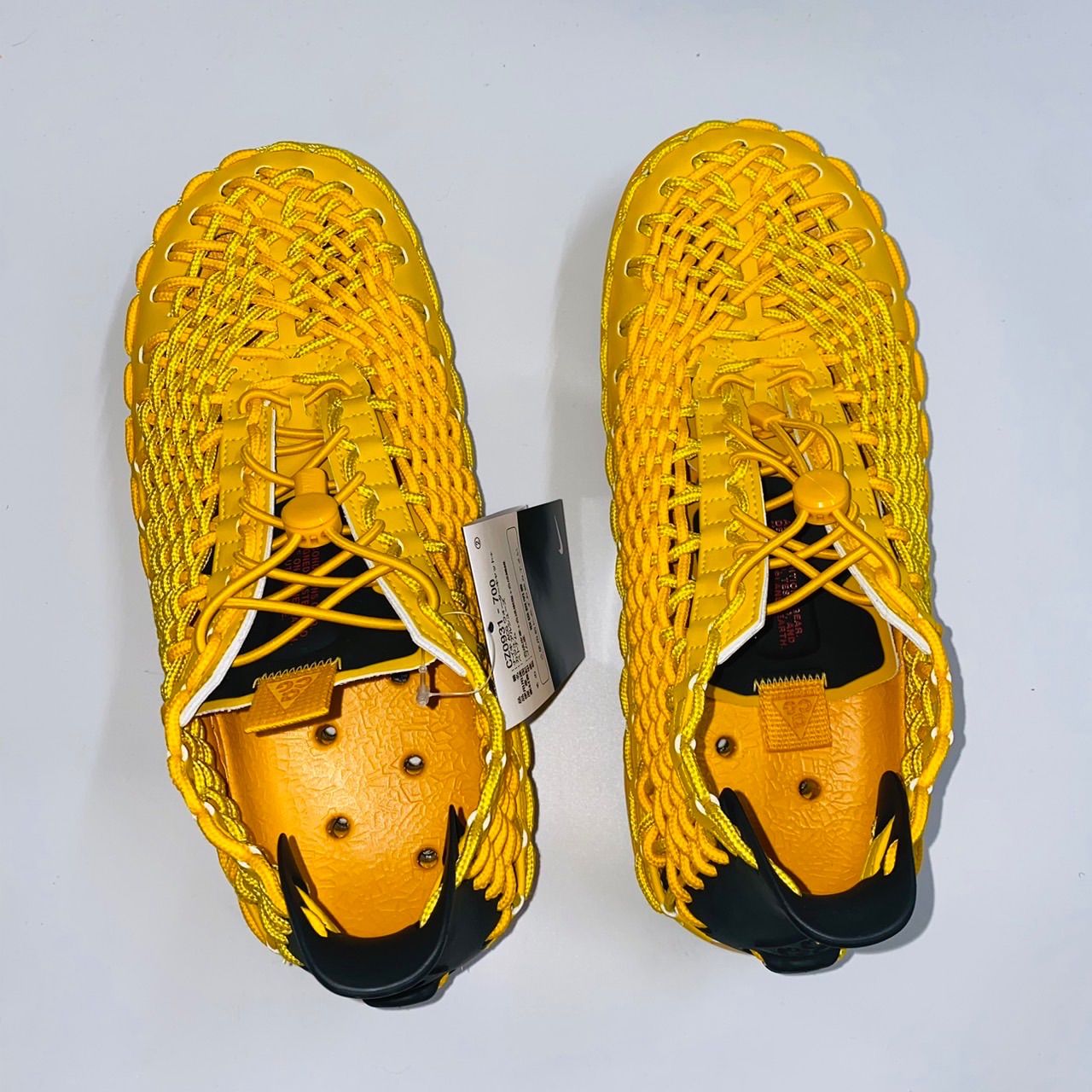 NIKE ACG WATERCAT+ VIVID SULFUR イエロー27CM Nike ACG Watercat+ Men's 7 University Gold Vivid Sulfur