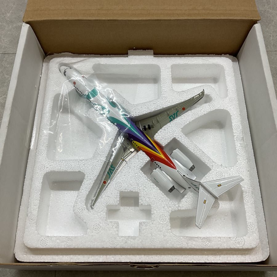 Jet-X JAS MCDONNELL DOUGLAS MD-90 Scale 1:200 JXL029A JA8064