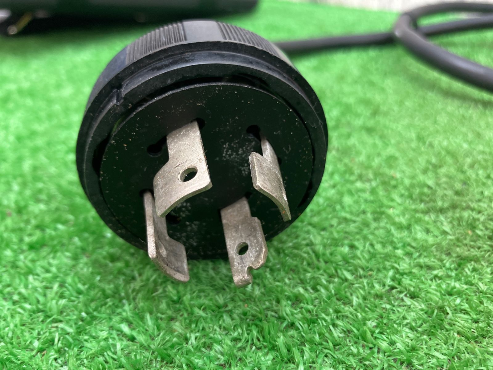 キシデンKISHIDEN♪100v-200v変圧器