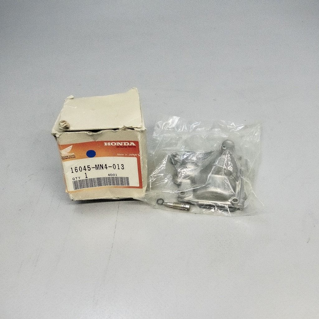 ひー 新車外し］TPMS 空気圧センサー 4個 トヨタ 現行ランクル ZX 後期