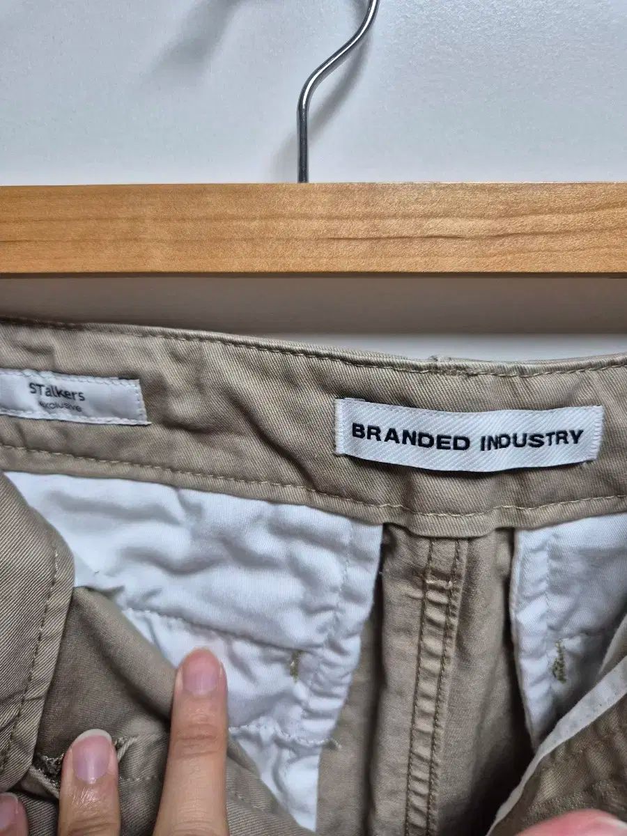 BRANDED X weekday チノパンツ 30