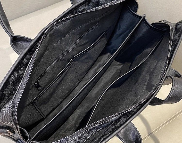 ショルダーバッグ