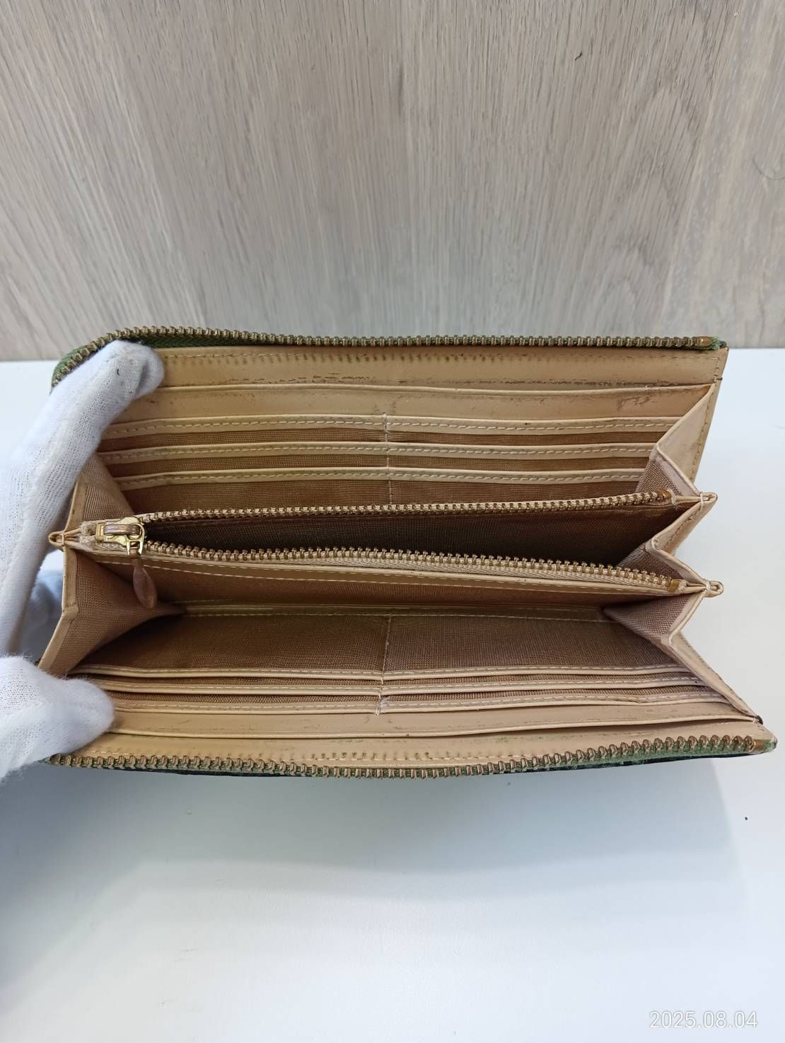 中古品】 ファルチ ニューヨーク Falchi New York 長財布 レザー