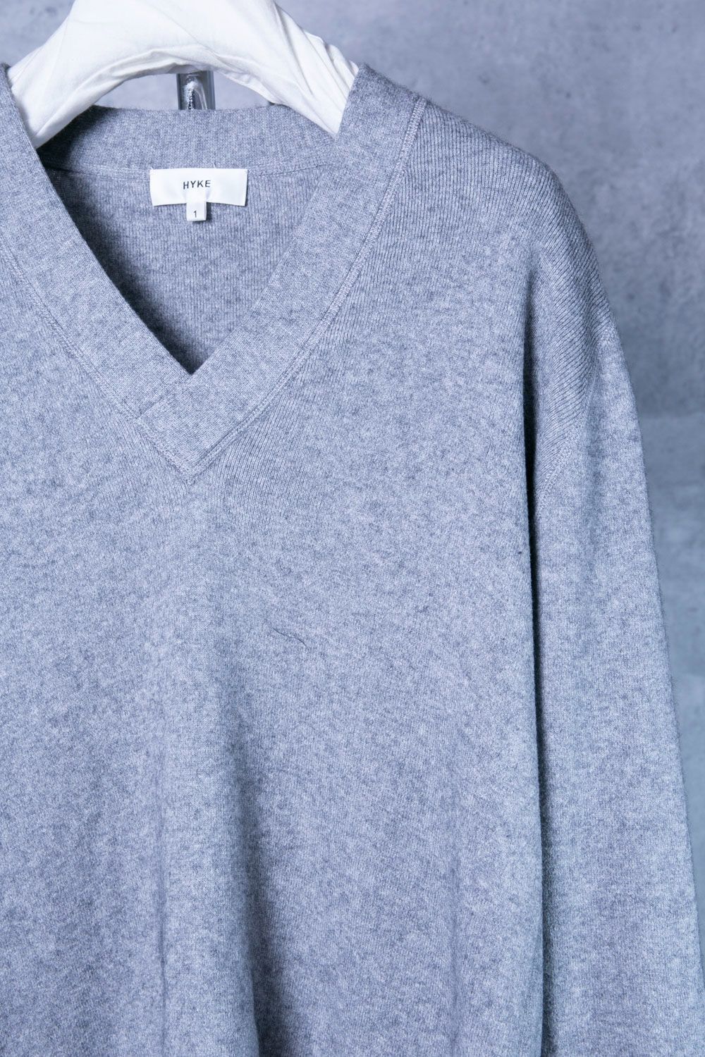 HYKE ハイク Vネック 長袖 カシミヤ混 コットン ニット 1 ネイビー