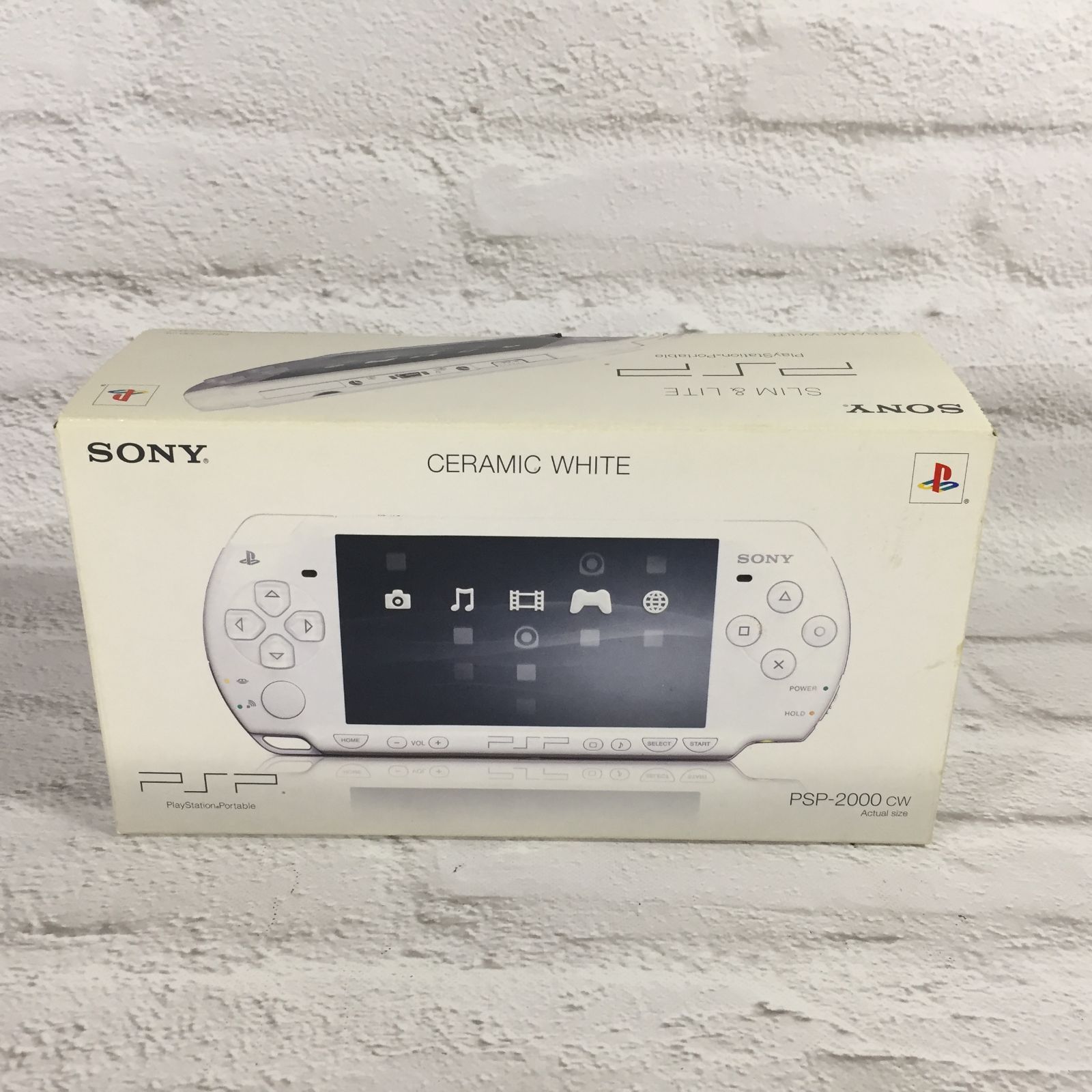 PSP-2000 セラミック ホワイト 本体 箱つき 動作確認済み プレステ 