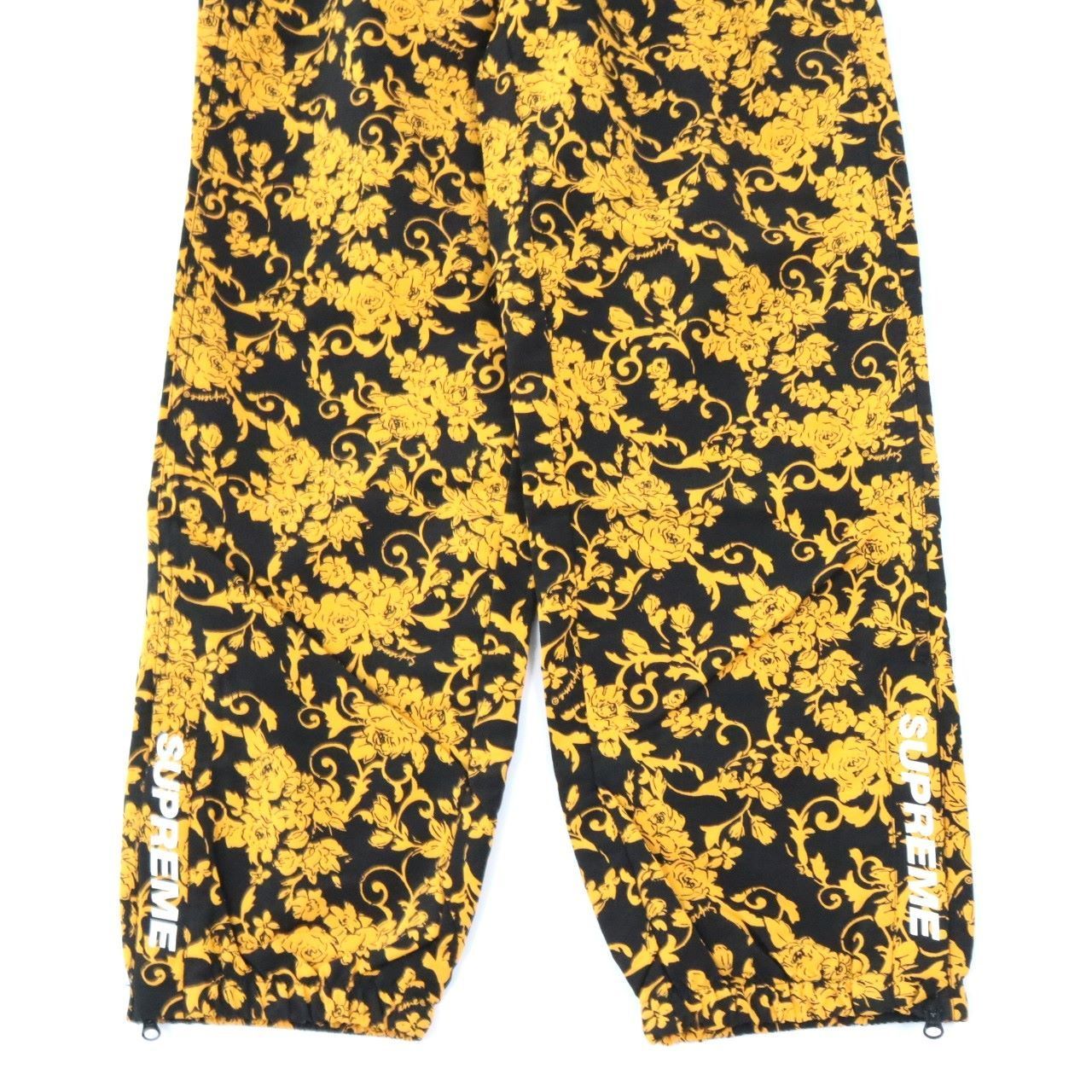 新品】SUPREME シュプリーム S メンズ パンツ 20SS WARM UP PANT BLACK FLORAL ウォームアップパンツ ブラック フローラル ナイロン 黒 黄色 新品 古着 - メルカリ