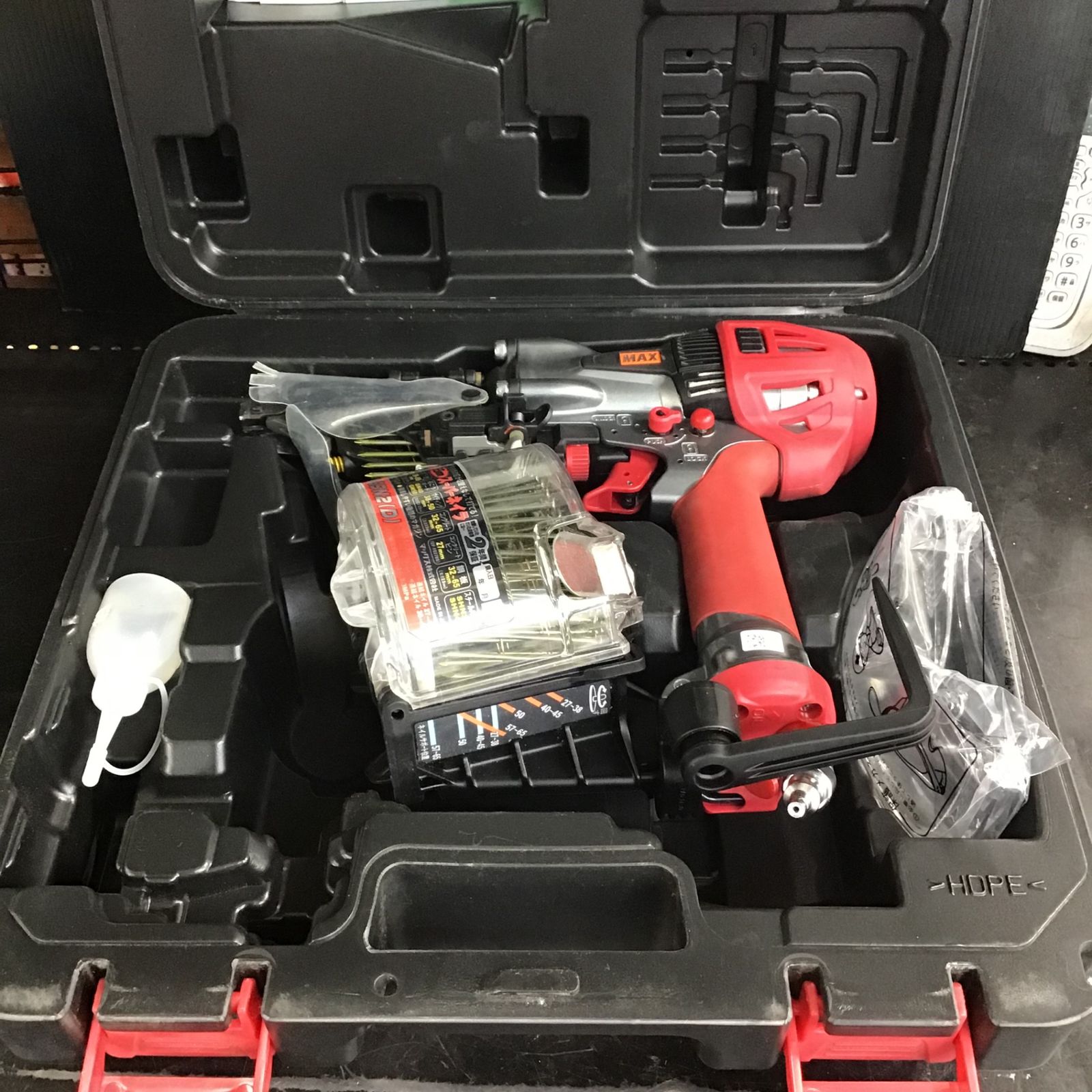 【中古品】マックス(MAX) 高圧エア釘打ち機 HN-65N2(D)-G【草加店】