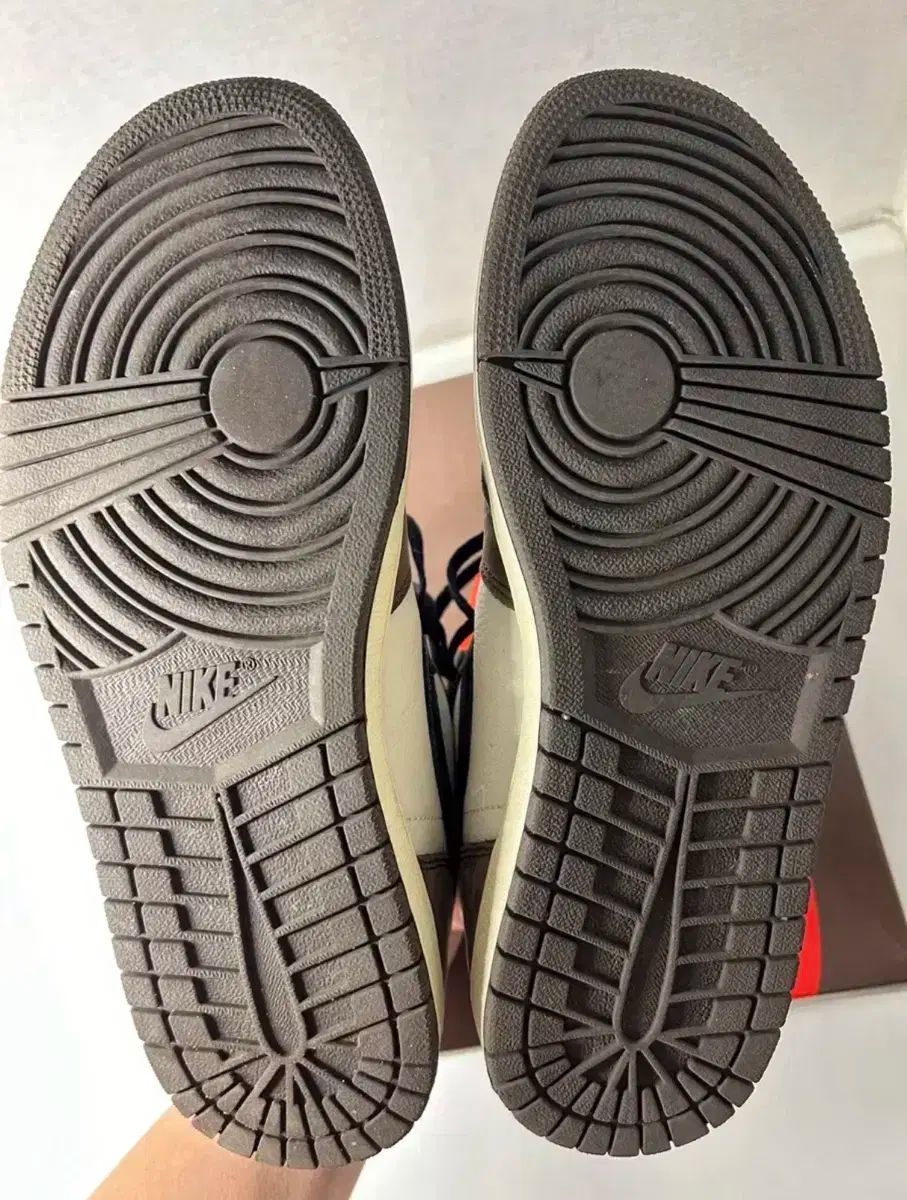 トラヴィススコット モカ