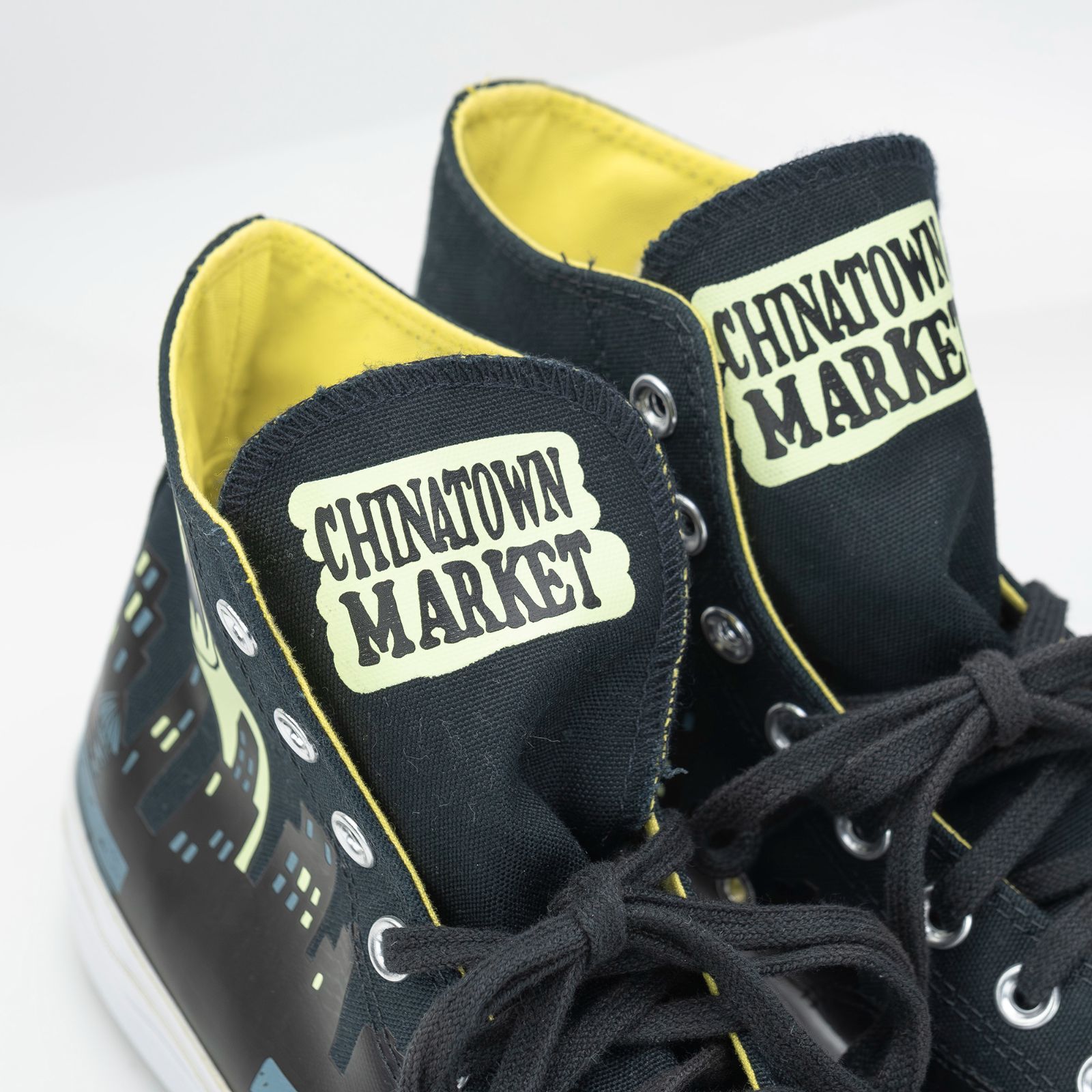 コンバースバットマンコラボ ハイカットスニーカー 黒/黄 CONVERSE 