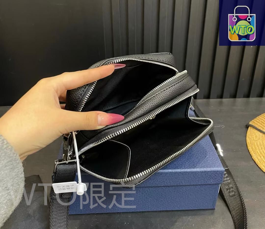 専用(即購入不可) Dior ショルダーバッグ 即購入不可) Dior ショルダーバッグ - メルカリ
