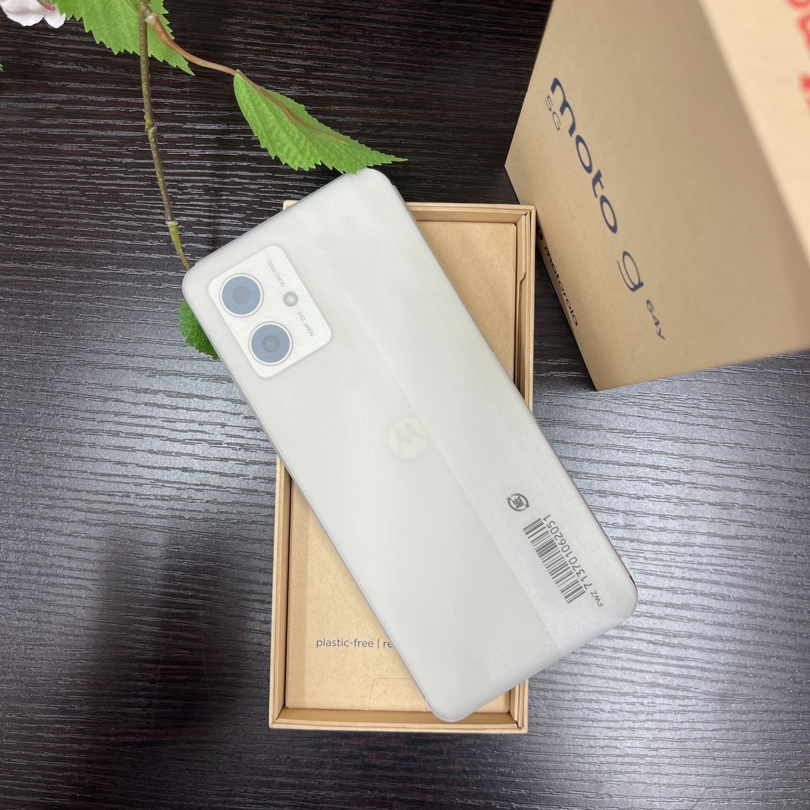 新品・未使用 Motorola G64Y 5G 128GB バニラクリーム 国内SIM