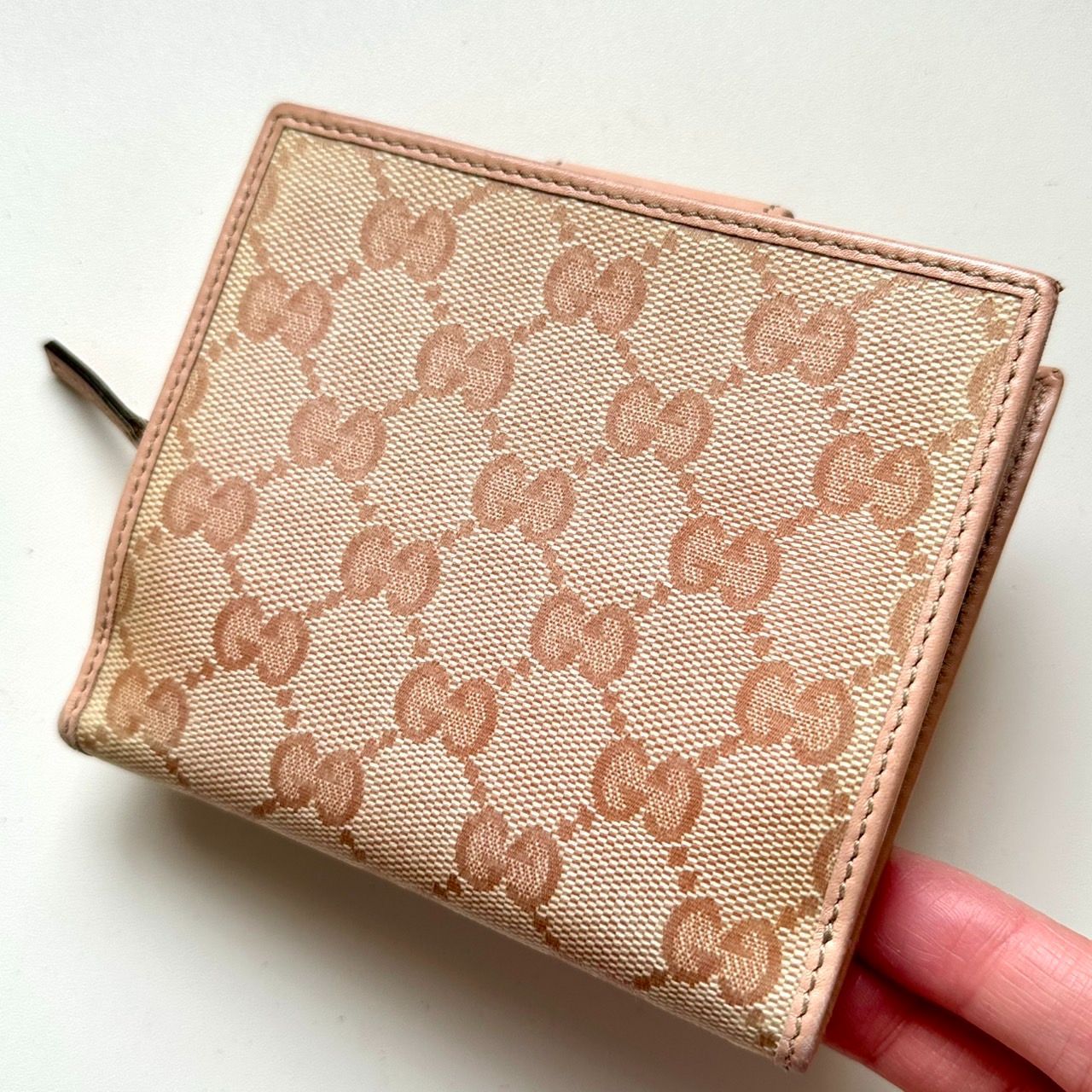 グッチ GUCCI 二つ折り財布 GGキャンバス ピンク - メルカリ