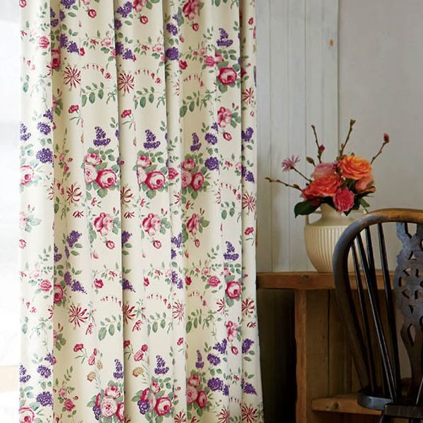 バラ色の暮し（バラクラ・ケイ山田）遮光カーテン ヴィクトリアン