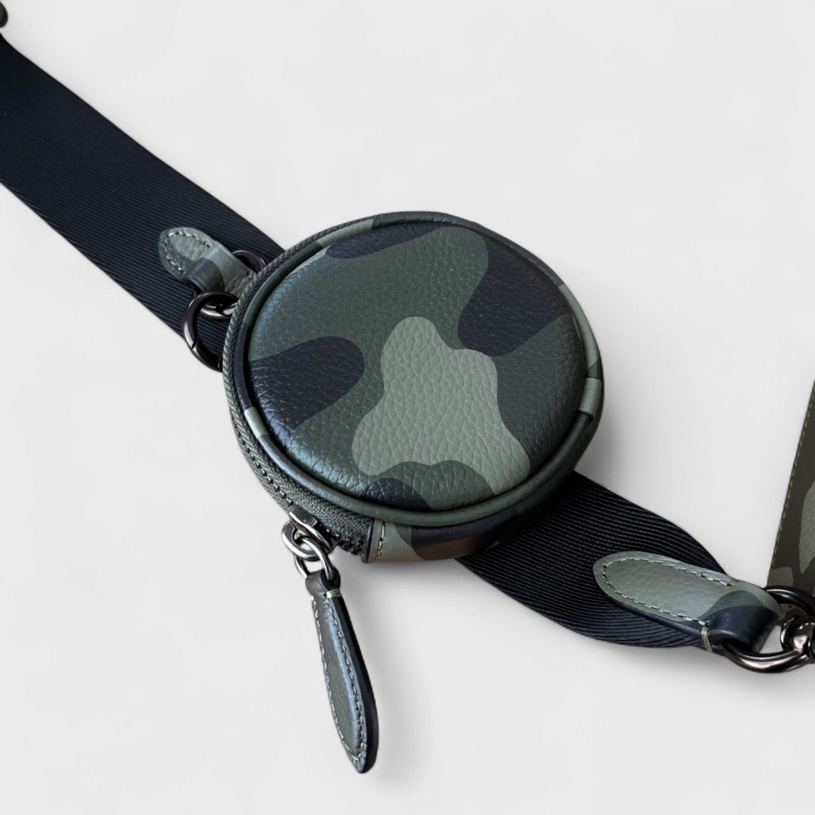 現行モデル 美品 コーチ チャーター クロスボディ カモフラ ショルダー