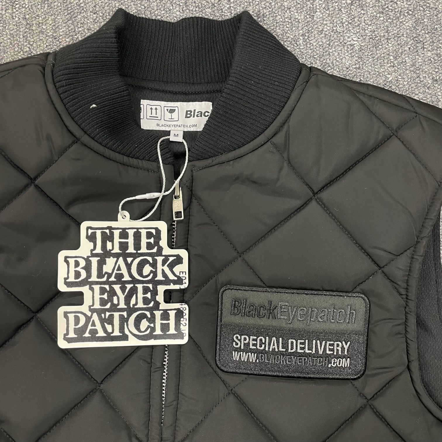 定価29700円 新品 Blackeyepatch キルティング 中綿 ワッペン ベスト 