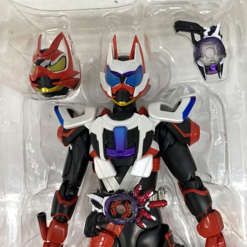 新品未開封S.H.Figuarts 仮面ライダーギーツ　レーザーブーストフォーム Amazon.co.jp: [バンダイ] S.H.Figuarts 仮面ライダーギーツ