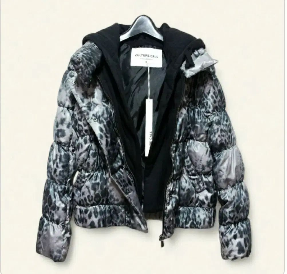 55 レディース ヒョウ柄 レオパード アヒルダウン ショートダウン アウター グース ショートダウン クロップド