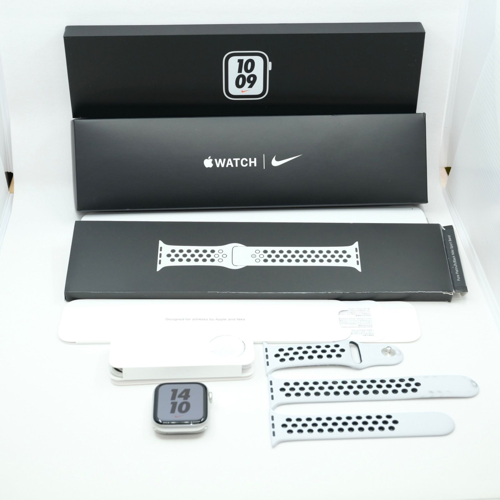 Apple Watch - アップルウォッチ Nike SE 44mm シルバー MKQ73J/A Apple Watch Nike SE 44mm シルバーアルミニウム GPS MKQ73J/A