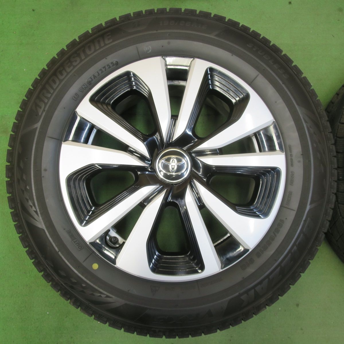 195/65R15 スタッドレス　24年4本　プリウス50系 195/65R15 スタッドレス 24年4本 プリウス50系 トヨタ50プリウス 純正