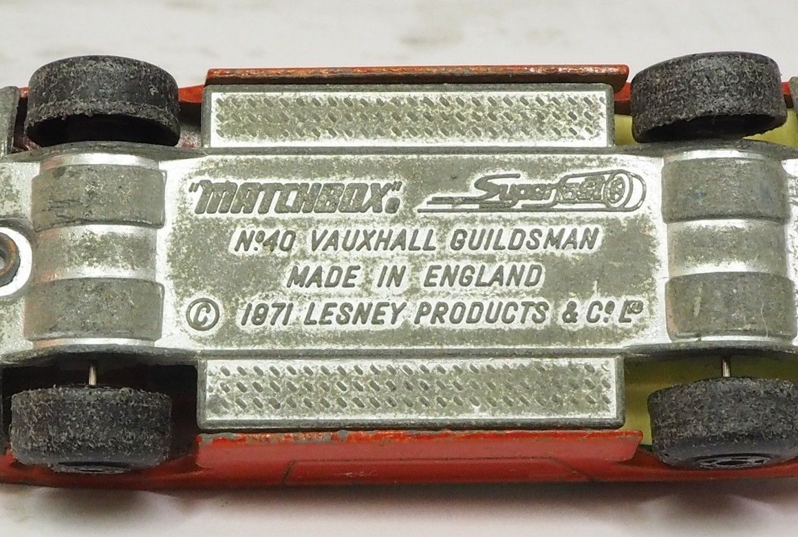 MATCHBOX Superfast #40【VAUXHALL GUILDSMAN赤レッド】イギリス製ミニカー■レトロLESNEY  1971マッチボックス【中古】送料込