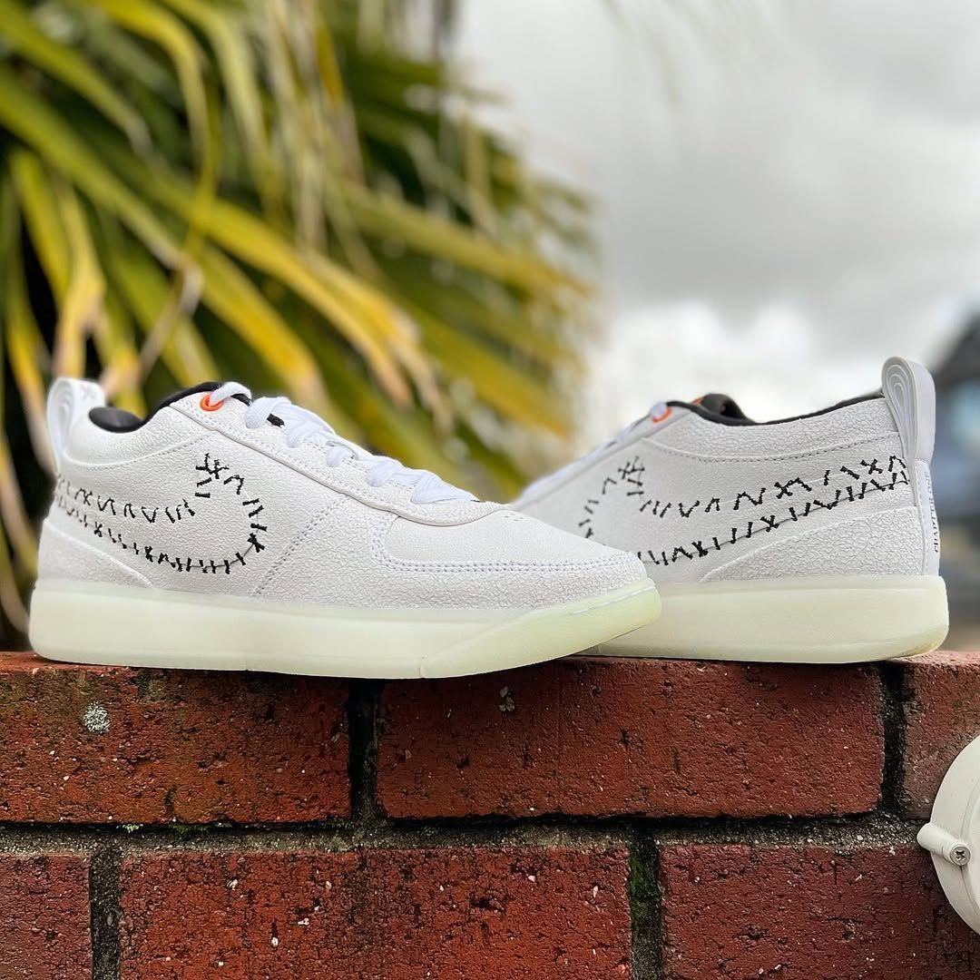 NIKE BOOK 1 EP 'NIGHTMARE BEFORE CHRISTMAS' ナイキ ブック 1