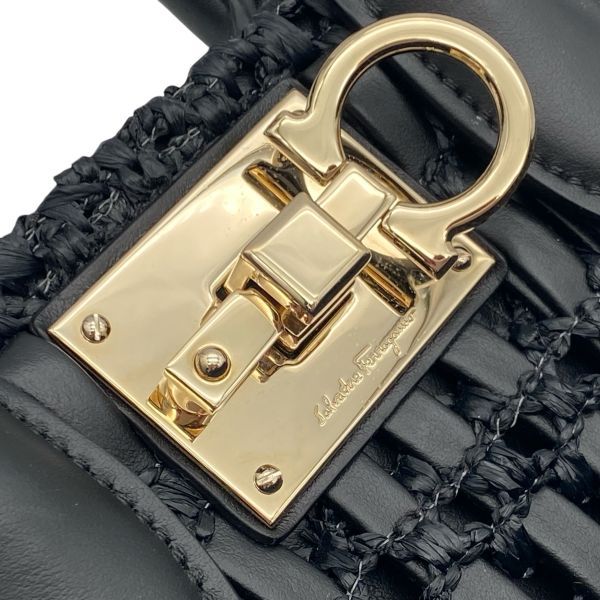 【未使用級】サルヴァトーレフェラガモ Studio Box bag ガンチーニ サルバトーレフェラガモ Salvatore Ferragamo 【FERRAGAMO