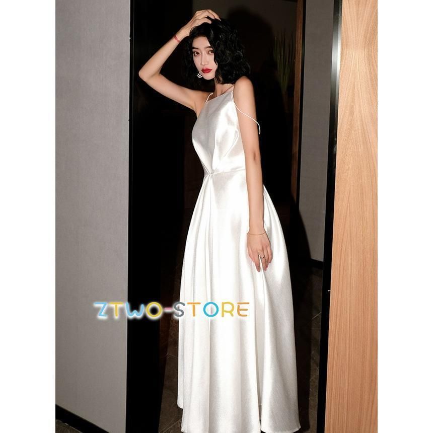 ノースリーブ シンプル