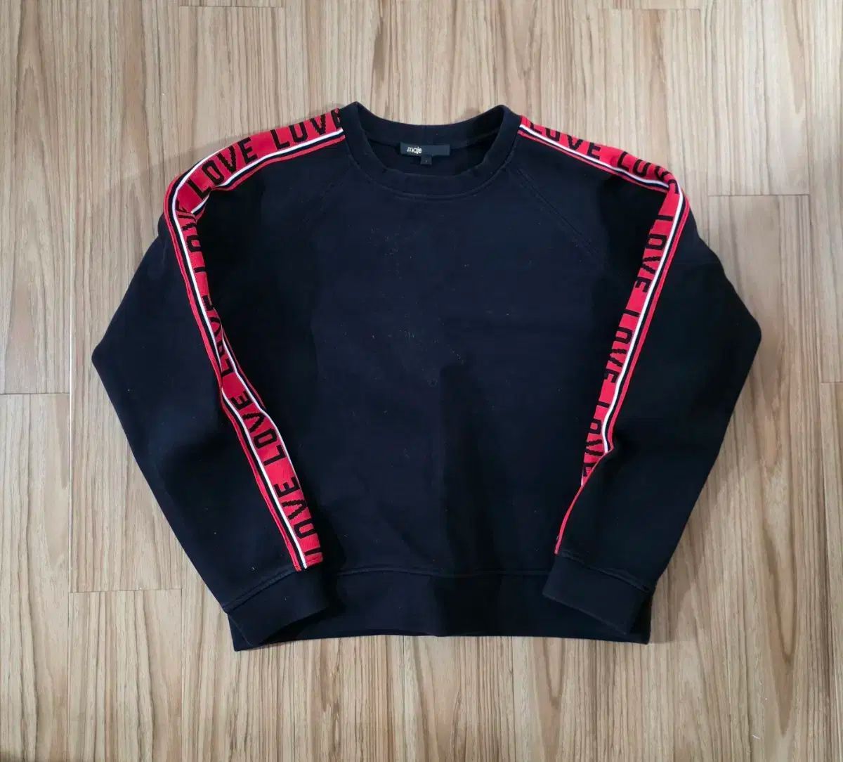 maje マージュ レタリング バイ Tシャツ