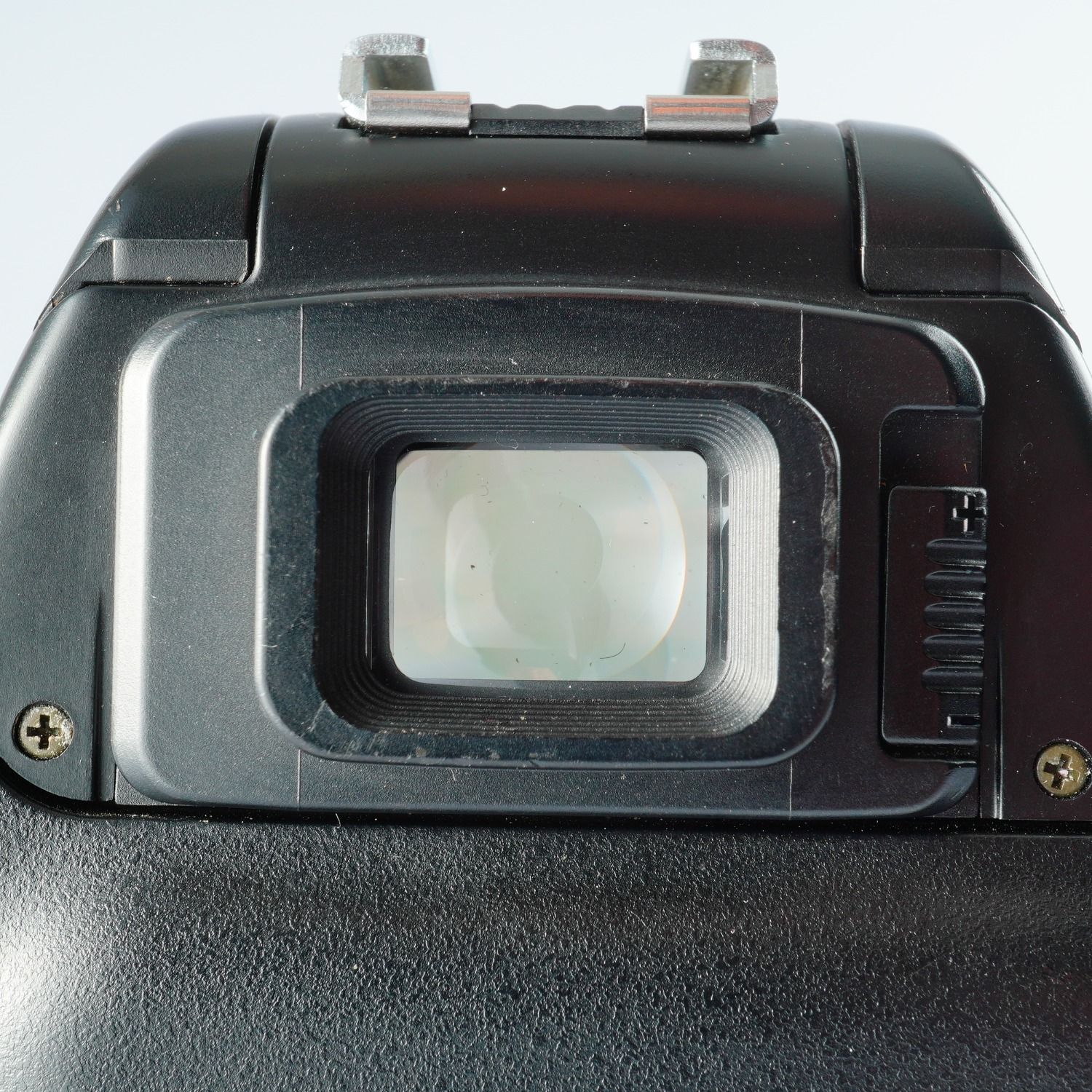 NIkon