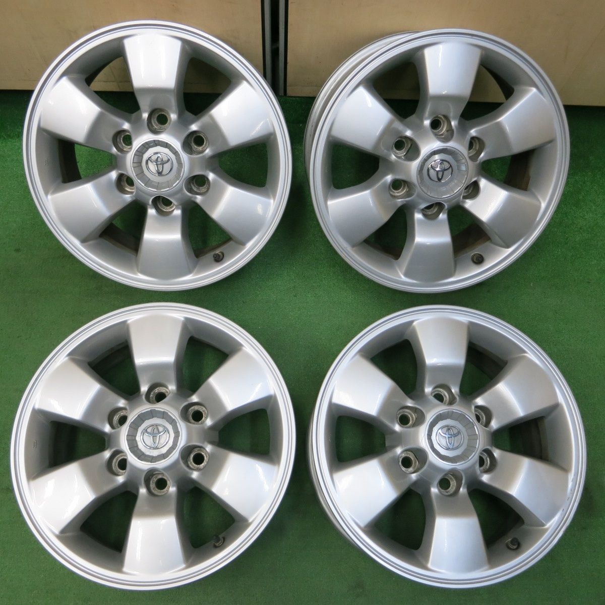 T.S.16インチ純正ホイール ホイールのみ販売可能】トヨタ ハイラックスサーフ 純正 16in 7JJ+30