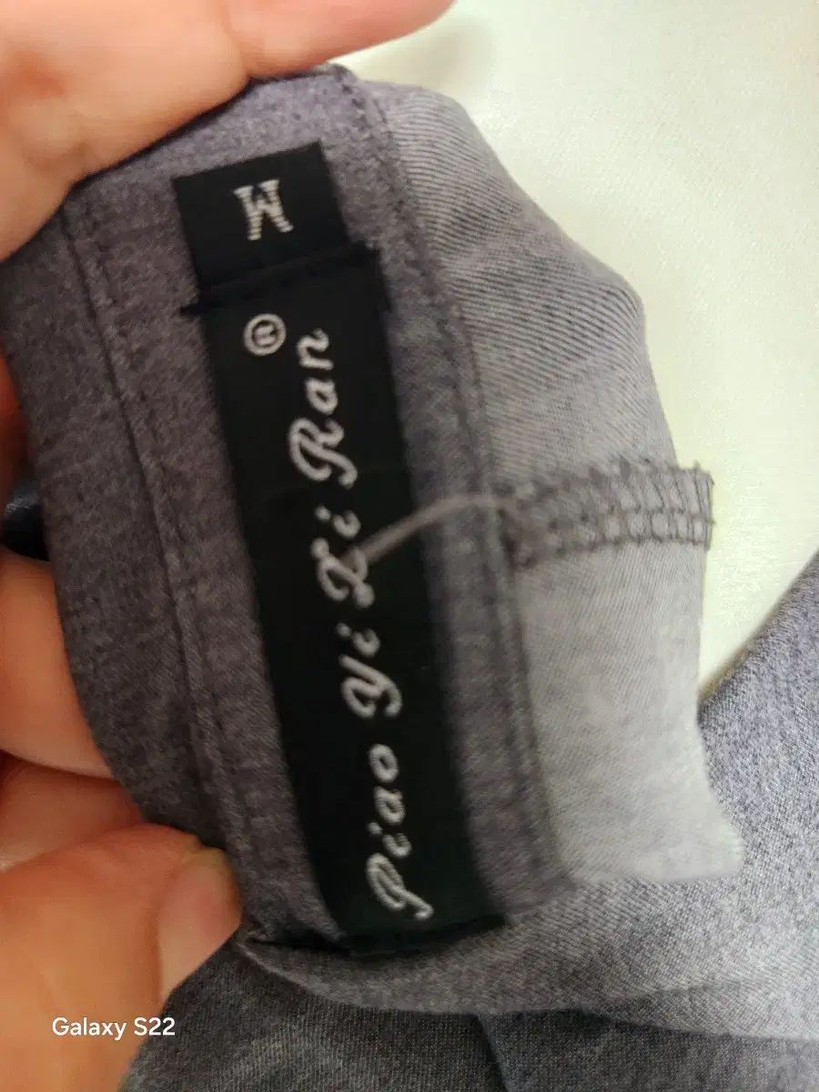 高価なドレス