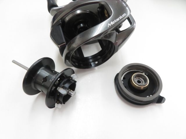  20メタニウム 左 03- ベイトリール(ルアー用) リール