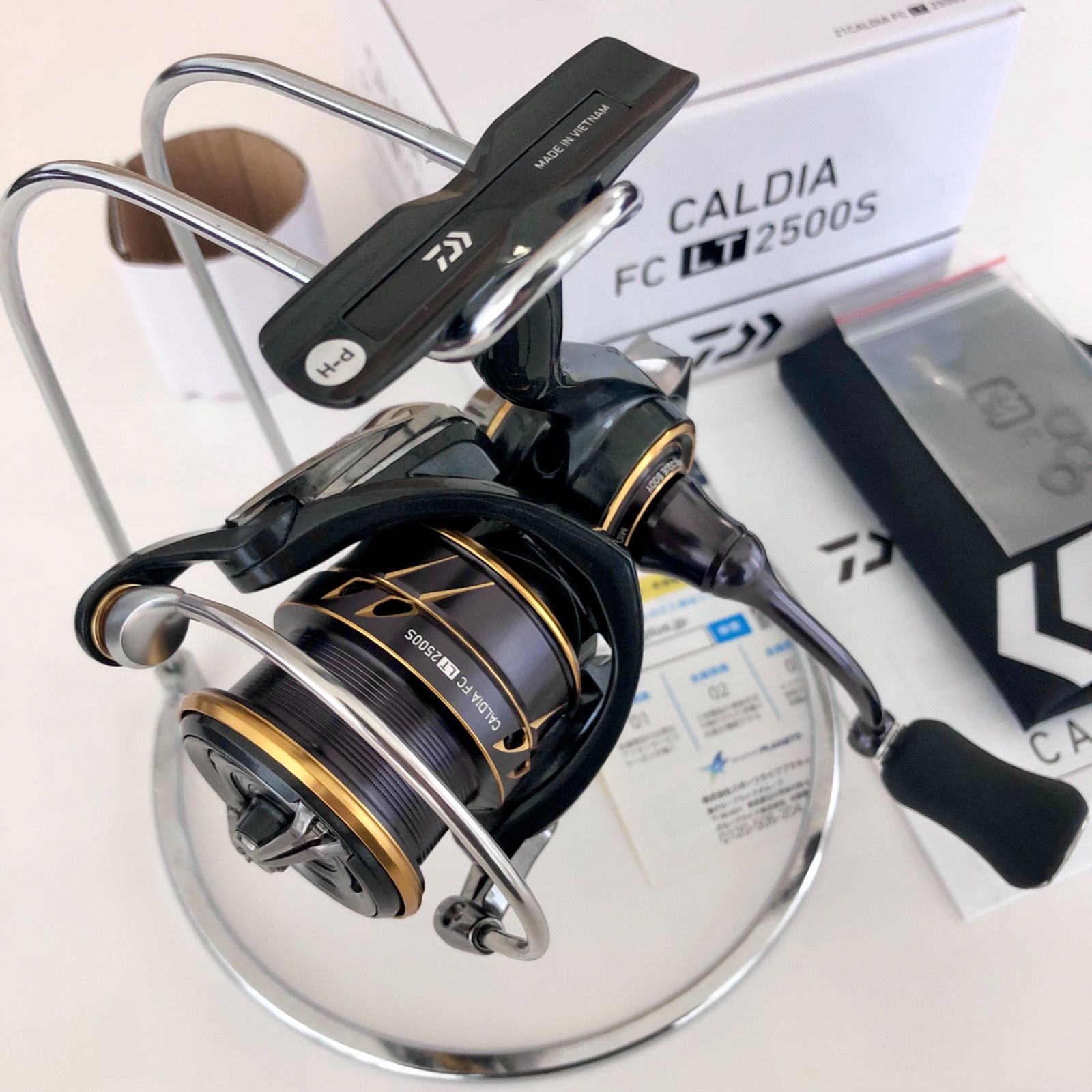 ☆新品・送料無料☆ ダイワ 21カルディア FCLT2500S スピニング
