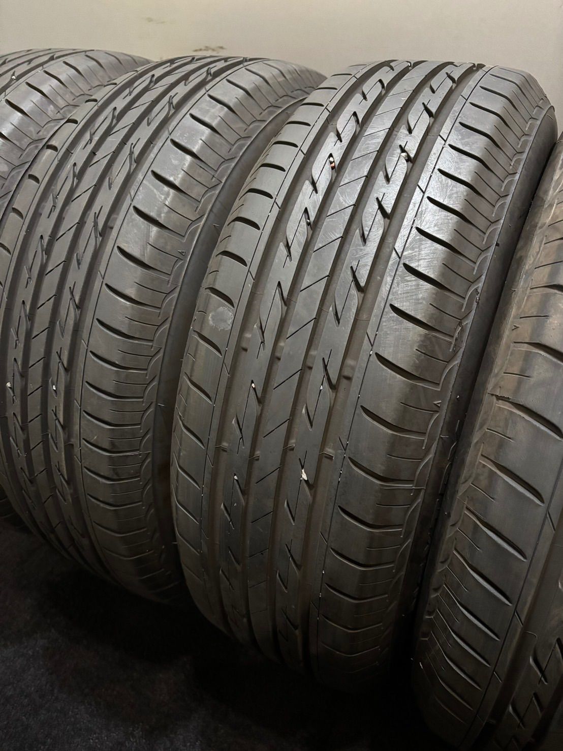 205 65R15 BRIDGESTONE NEXTRY 22年製 夏タイヤ サマータイヤ 4本 ブリヂストン ネクストリー ノア ヴォクシー ステップワゴン 3-K373