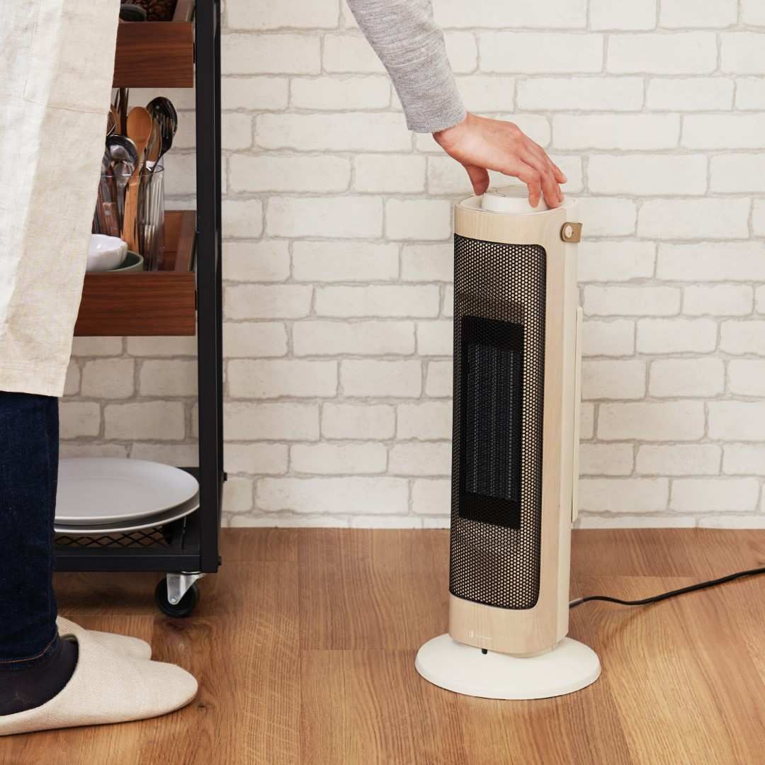 新品未使用】セラミックヒーター セラミックファンヒーター 羽根なし