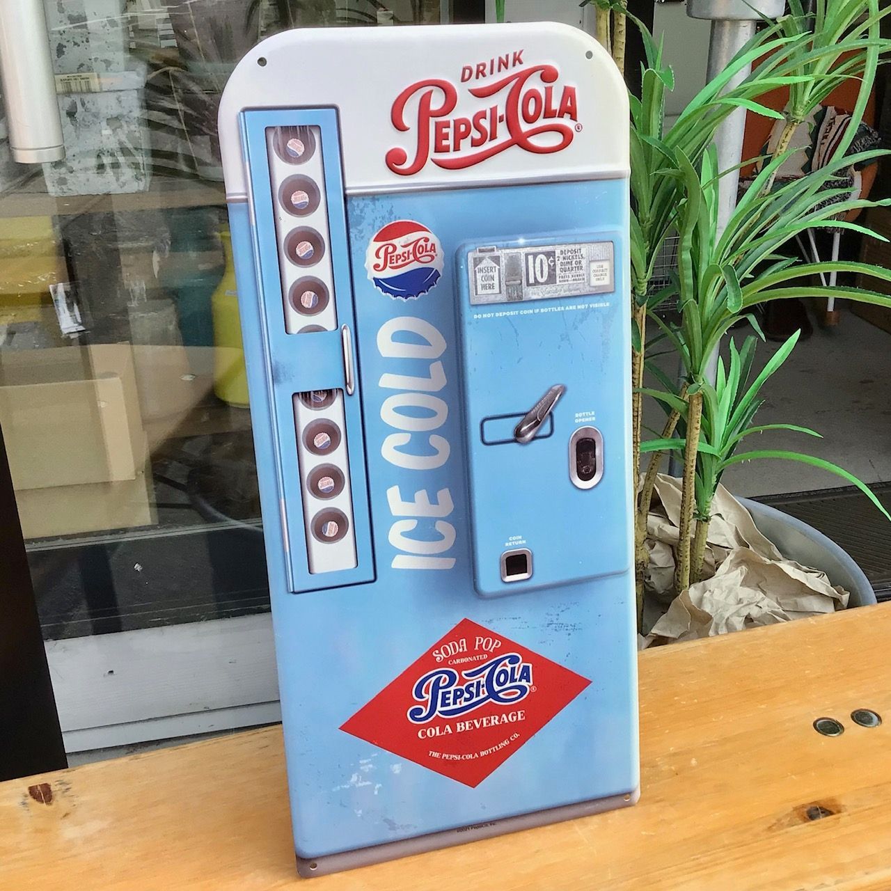 新品 ダイカットエンボスメタルサイン ブリキ看板 ペプシコーラ ライト 