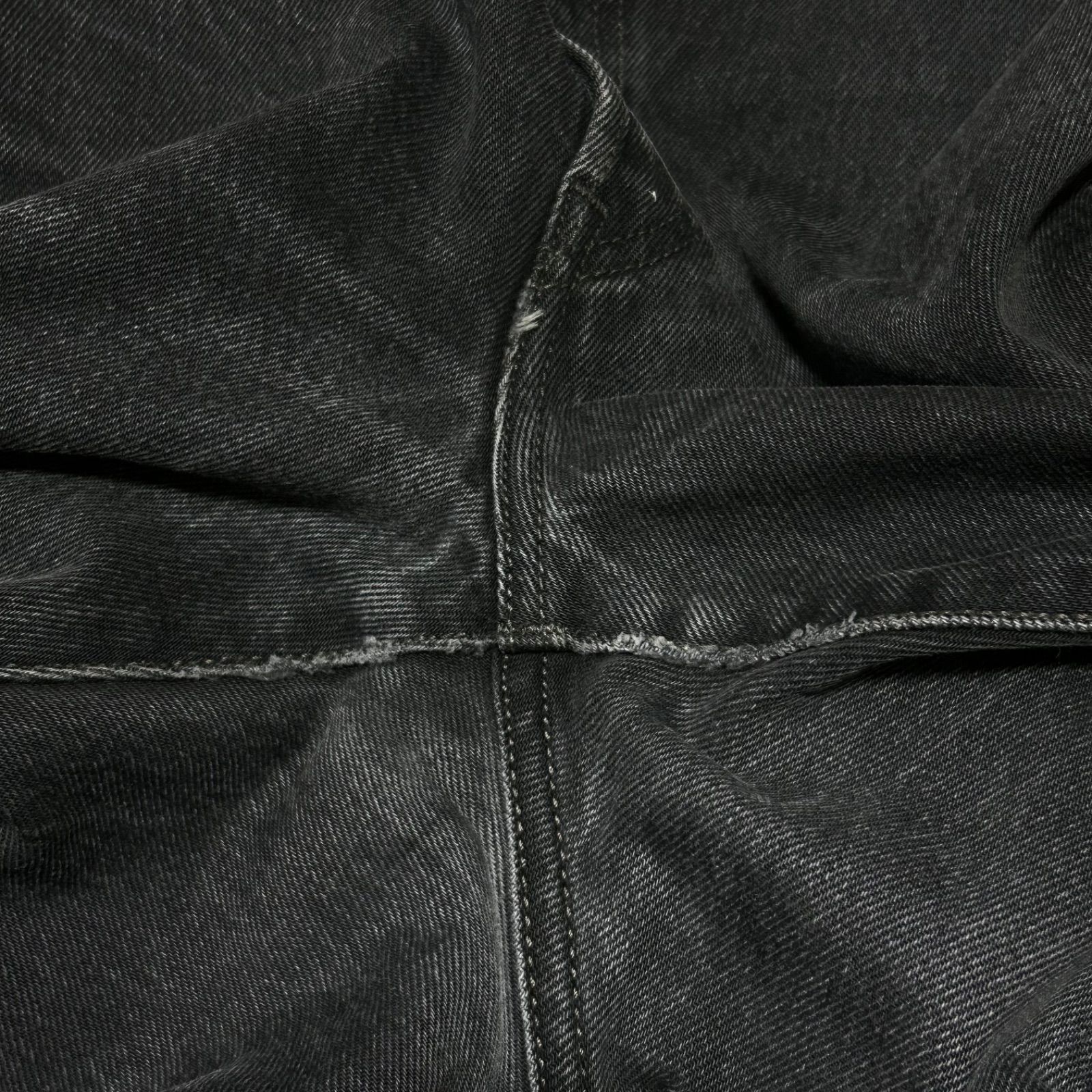 リーバイス501ブラックデニムパンツLEVI’S弱ヒゲw42大きいサイズバギーパッチロゴ 太ワイドストレート黒USAアメリカ古着