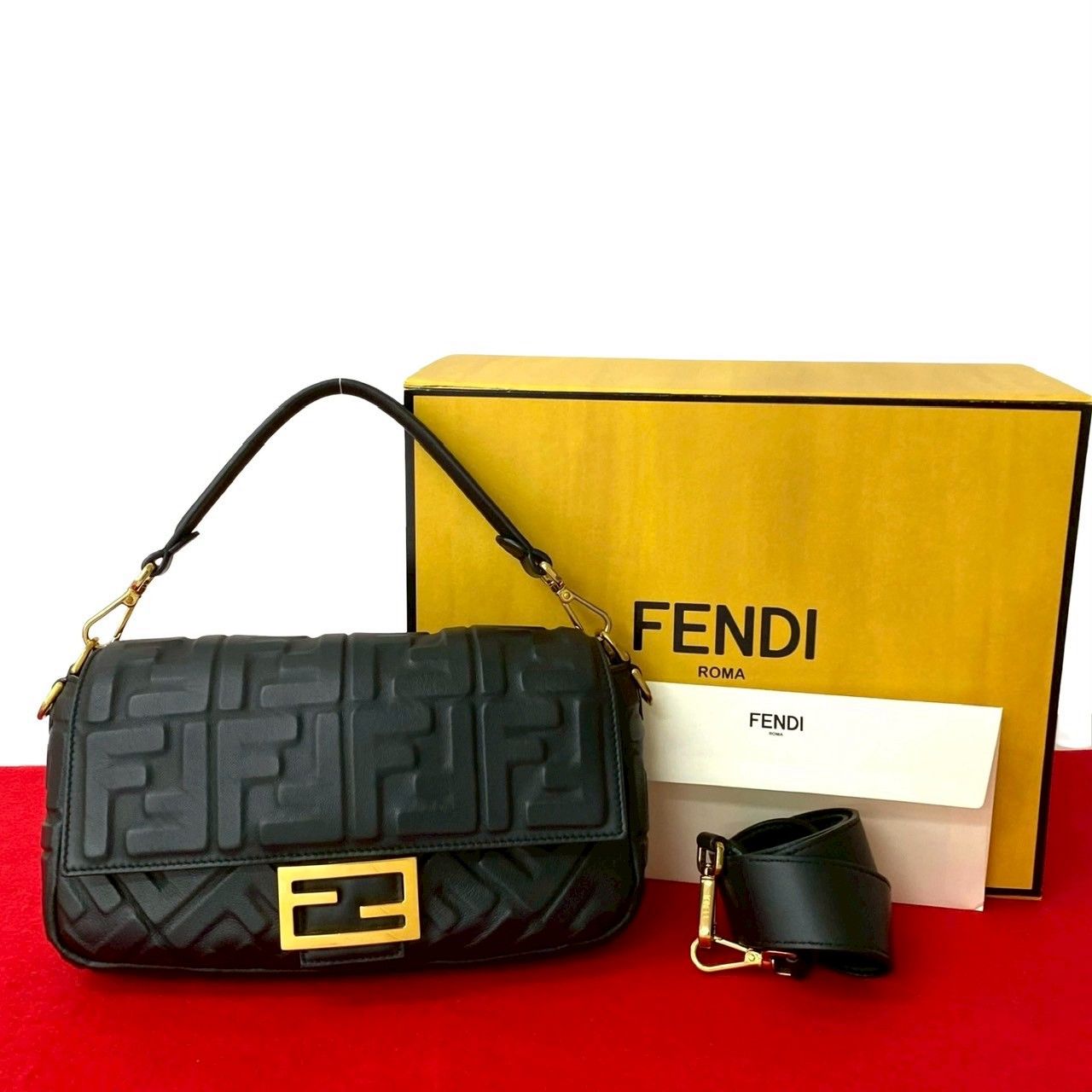 【美品】FENDI フェンディ ブルー ショルダーバッグ マンマバケット ズッカ brb02460000002707-1_400x.jpg?v