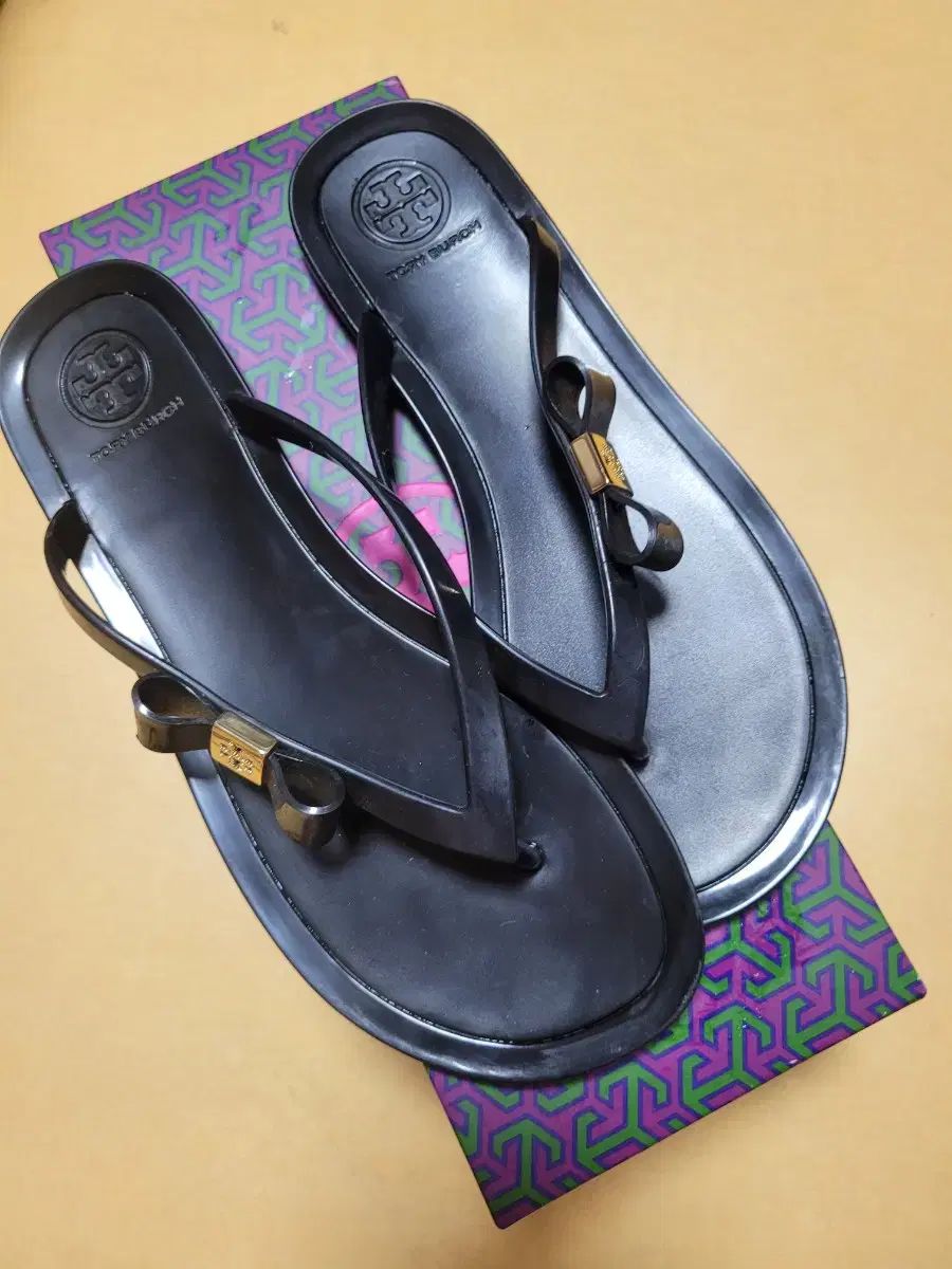 Tory Burch トリーバーチ ビーチサンダル