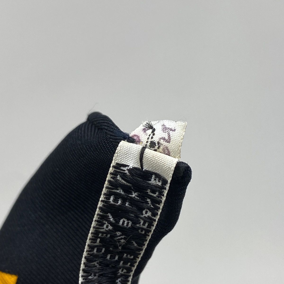 エルメス HERMES カレ 90 IN SALZBURG ザルツブルグにて バイオリン