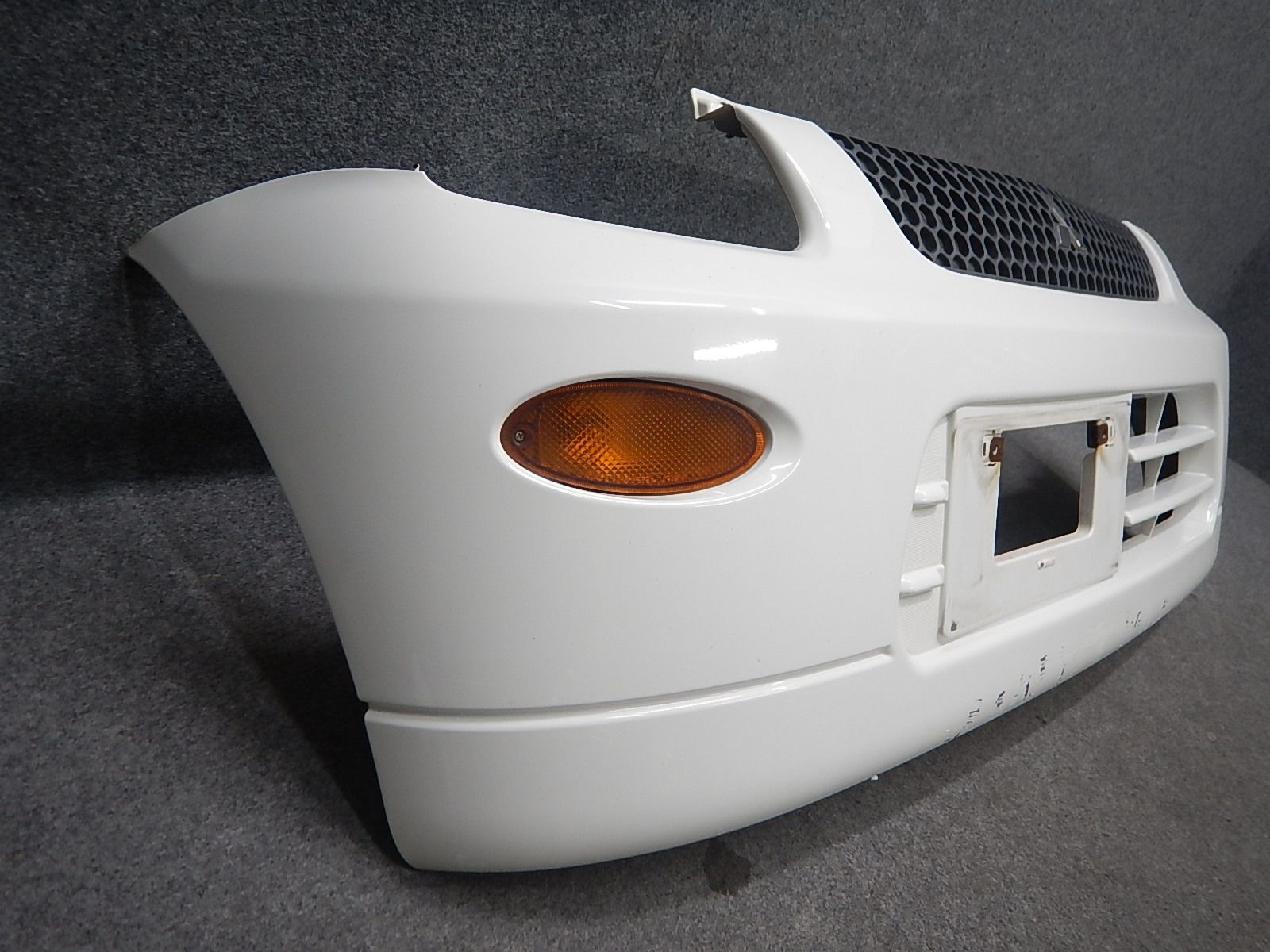 三菱 ミニカ H42V 後期 フロントバンパー 6400B640WA 白