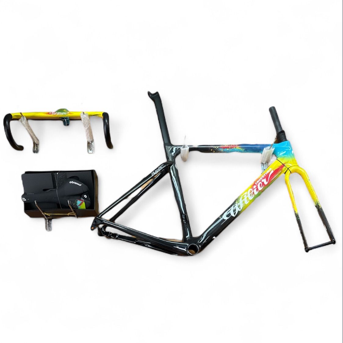 TREK SILQUE SL 2016年モデル， アルテグラ６８００ (DOMANE) 2016 Trek Silque SL - Bicycle Details -