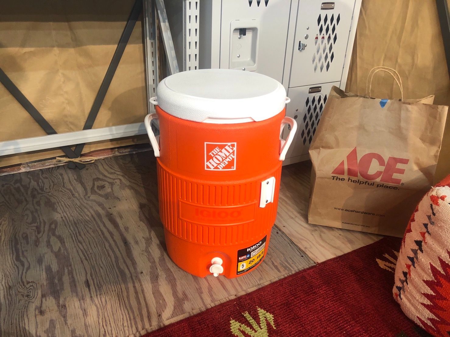 レアアメリカ雑貨】コラボ ウォータージャグ THE HOME DEPOT
