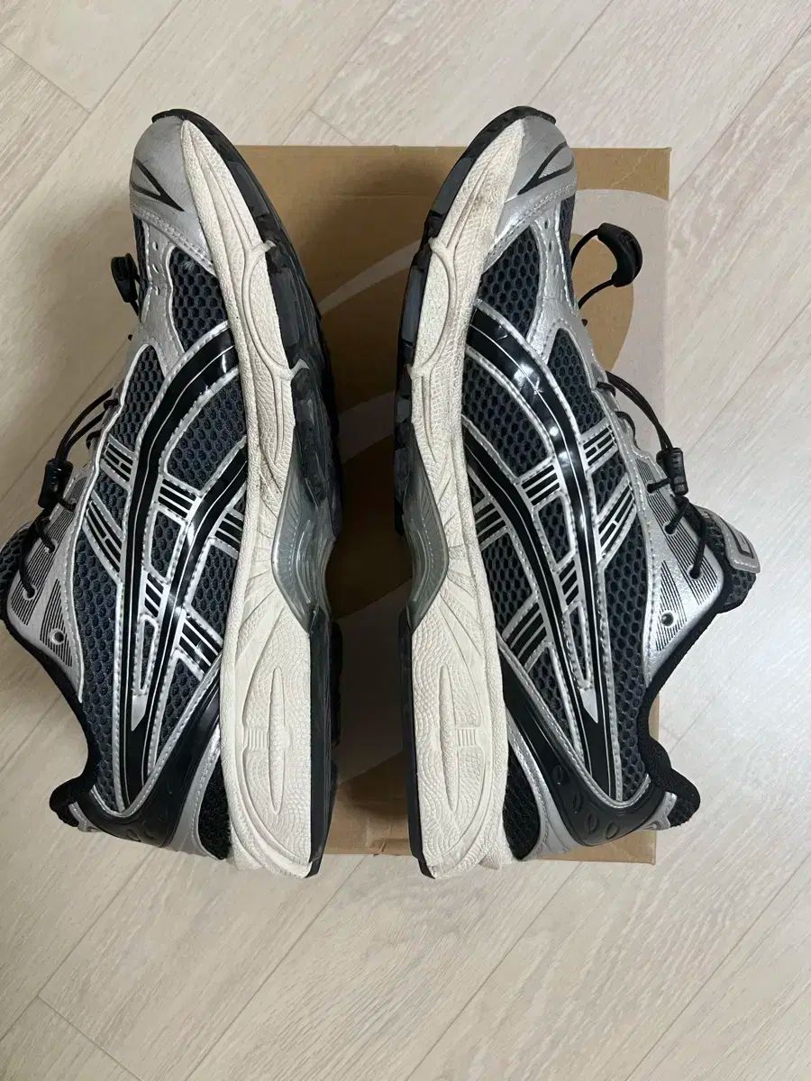 アシックス ゲル カヤノ14 アンリミテッド 260