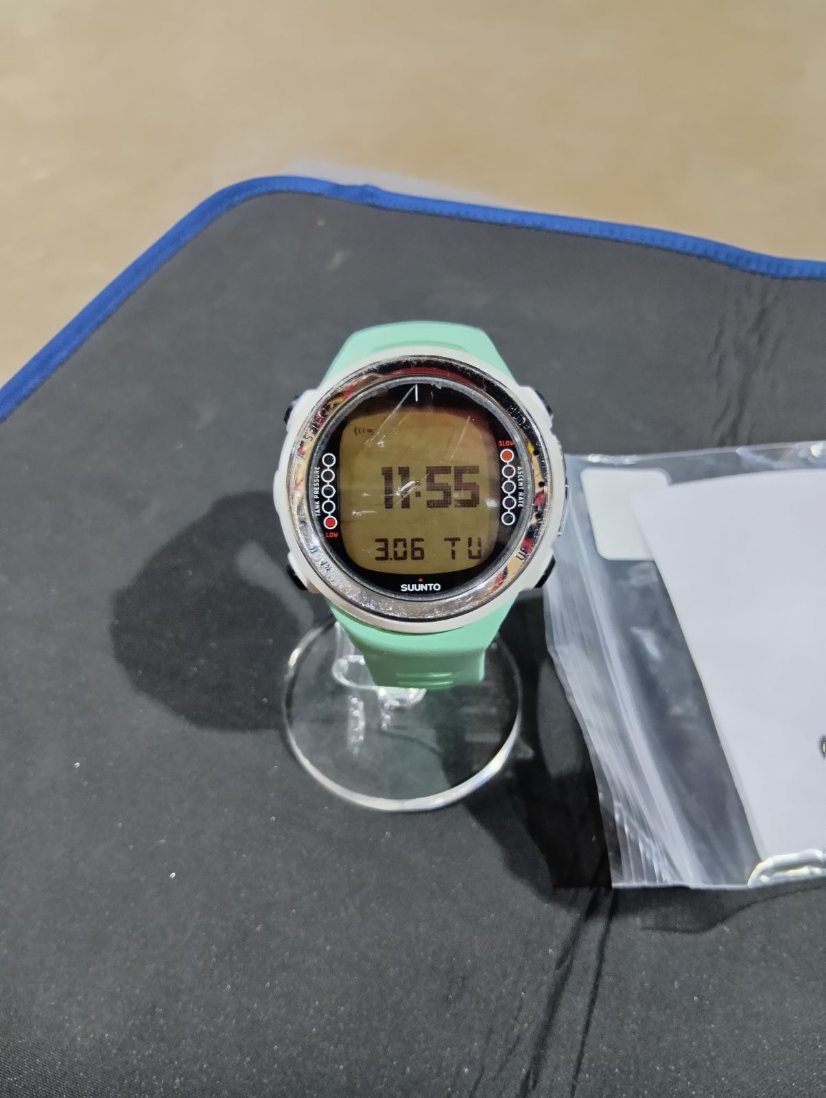 SUUNTO ダイブコンピューター D4i suunto スント ダイブコンピュータを 