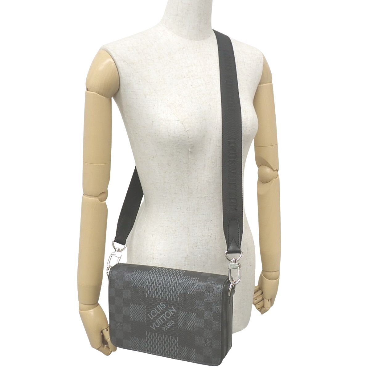 美品 ルイヴィトン ダミエ グラフィット アヴェニュー ボディバッグ LOUIS VUITTON 【超美品】ルイヴィトン ダミエグラフィット